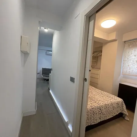 Pompeufabra Apartment *